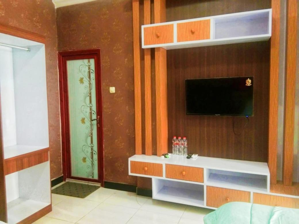 Alora Diponegoro Hotel Probolinggo Exterior foto